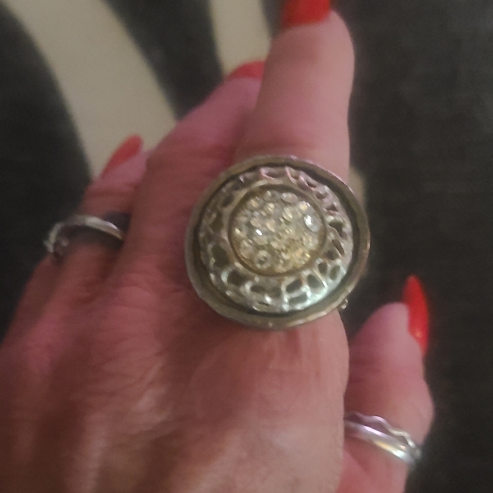 🔴 3 for 20 COSTUME STRETCH RING W CRYSTALS ONE SIZE